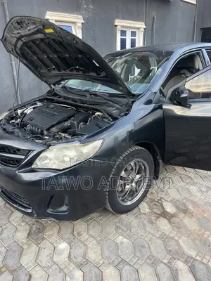 Toyota Corolla 2012 Black