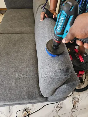 Expert Couch Cleaning Services for Homes and Offices Nearby