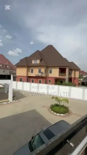 5bdrm Duplex in Maitama for rent