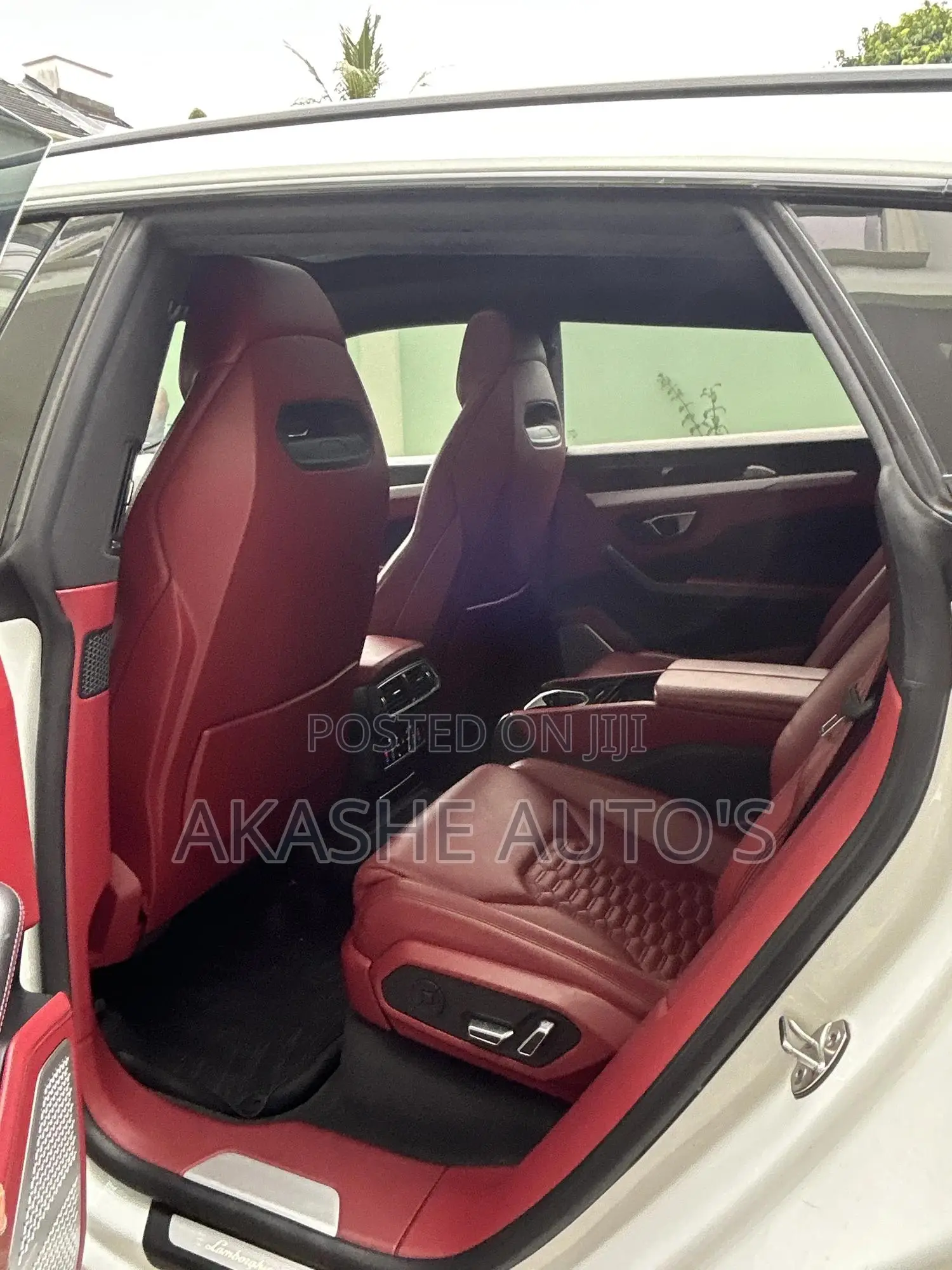 Lamborghini Urus Base 2019 White