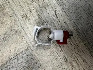 Chicken Nipple Drinker With a Clip-on Design.