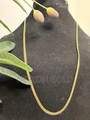 Pure 18karat Solid Gold Necklace Carpet Design