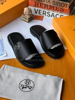 Original Boxed Hermes Men’S Slippers