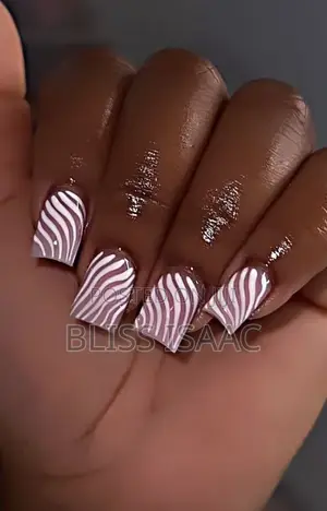 Custom Press on Nails