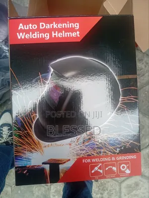 Auto Darkening Welding Helmet