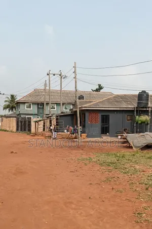 5bdrm Bungalow in Serene Location, Ita Oluwo for sale