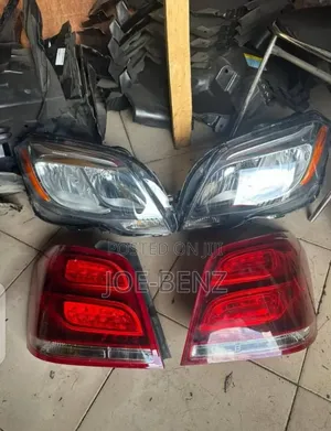 Glk350 2013 Set of Follow Come Headlight and Backlight