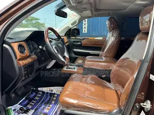 Toyota Tundra 2018 Brown