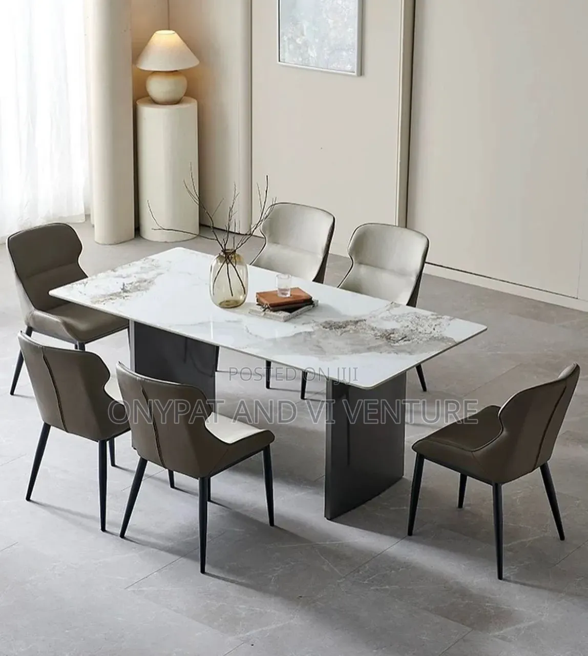 Royal Dinning Set