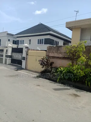 2bdrm Block of Flats in Bode Thomas. for rent