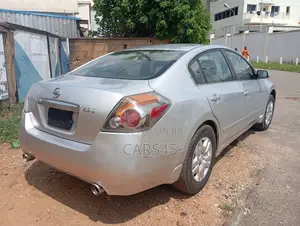Nissan Altima 2012 Silver