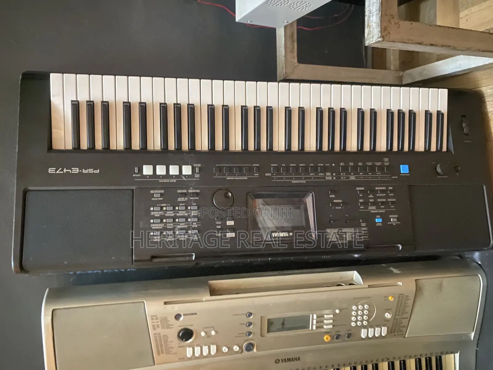 Yamaha PSR E473