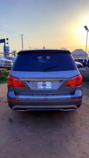 Mercedes-Benz GL-Class GL63 AMG 4dr SUV AWD (5.5L 8cyl Turbo 7A) 2015 Gray
