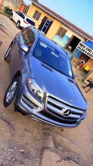 Mercedes-Benz GL-Class GL63 AMG 4dr SUV AWD (5.5L 8cyl Turbo 7A) 2015 Gray
