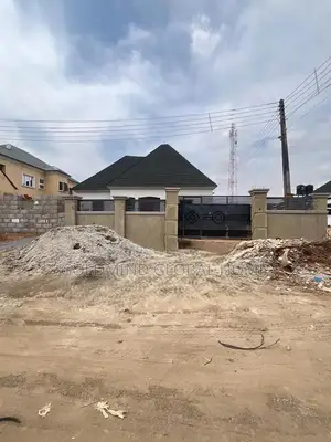 3bdrm Bungalow in Apo District. Abuja for sale
