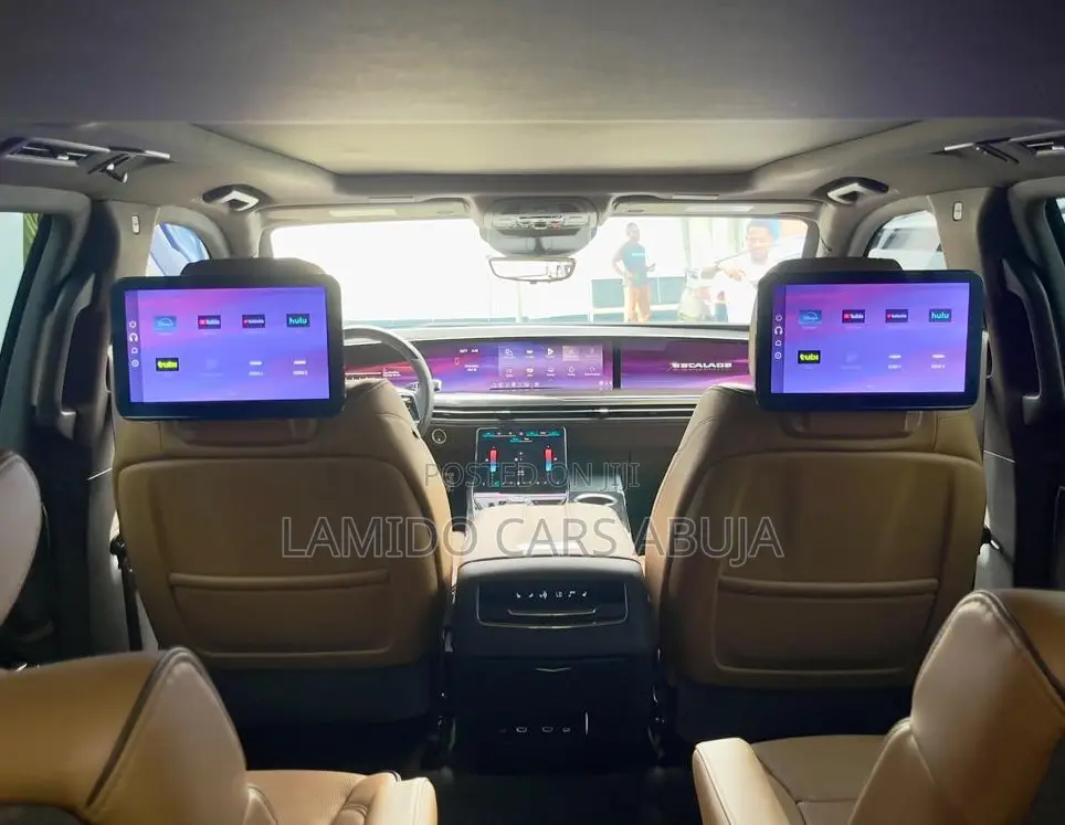 Cadillac Escalade Base 2026 Black