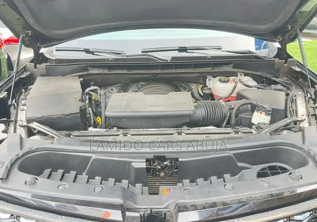Cadillac Escalade Base 2026 Black