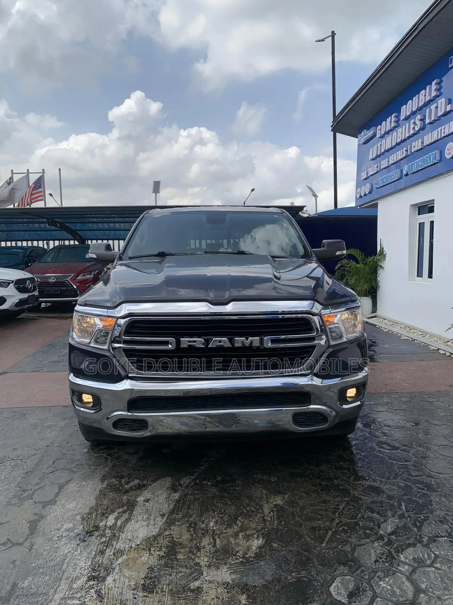 RAM 1500 2023 Black