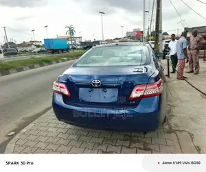 Toyota Camry LE 4dr Sedan (2.5L 4cyl 6AM) 2010 Blue