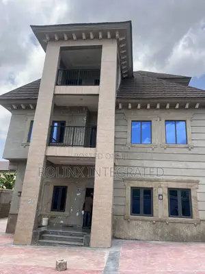 5bdrm Duplex in Ikolaba, Ibadan North West for sale