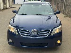 Toyota Camry XLE V6 4dr Sedan (3.5L 6cyl 6AM) 2010 Blue