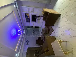 Furnished 2bdrm Block of Flats in 34Crescent, Gwarinpa for rent