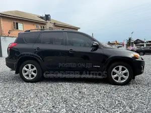 Toyota RAV4 2010 Black
