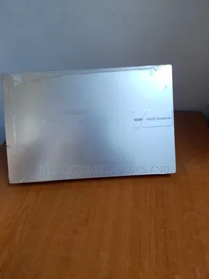 Laptop Asus 8GB Intel Core i7 SSD 256GB