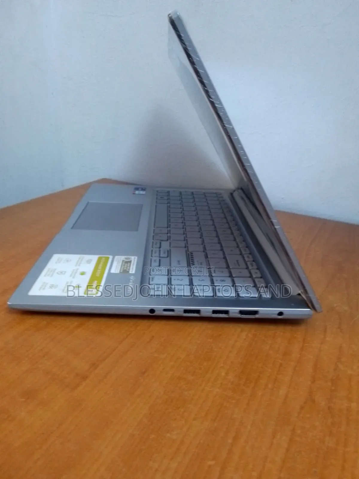 Laptop Asus 8GB Intel Core i7 SSD 256GB