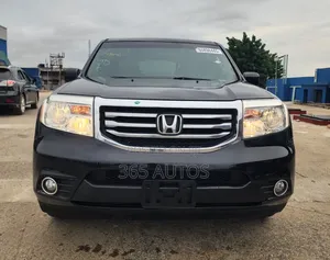 Honda Pilot Touring w/RES/Navi 4WD (3.5L 6cyl 5A) 2012 Black