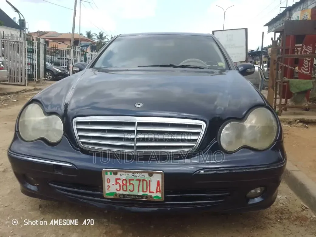 Mercedes-Benz C240 2005 Blue