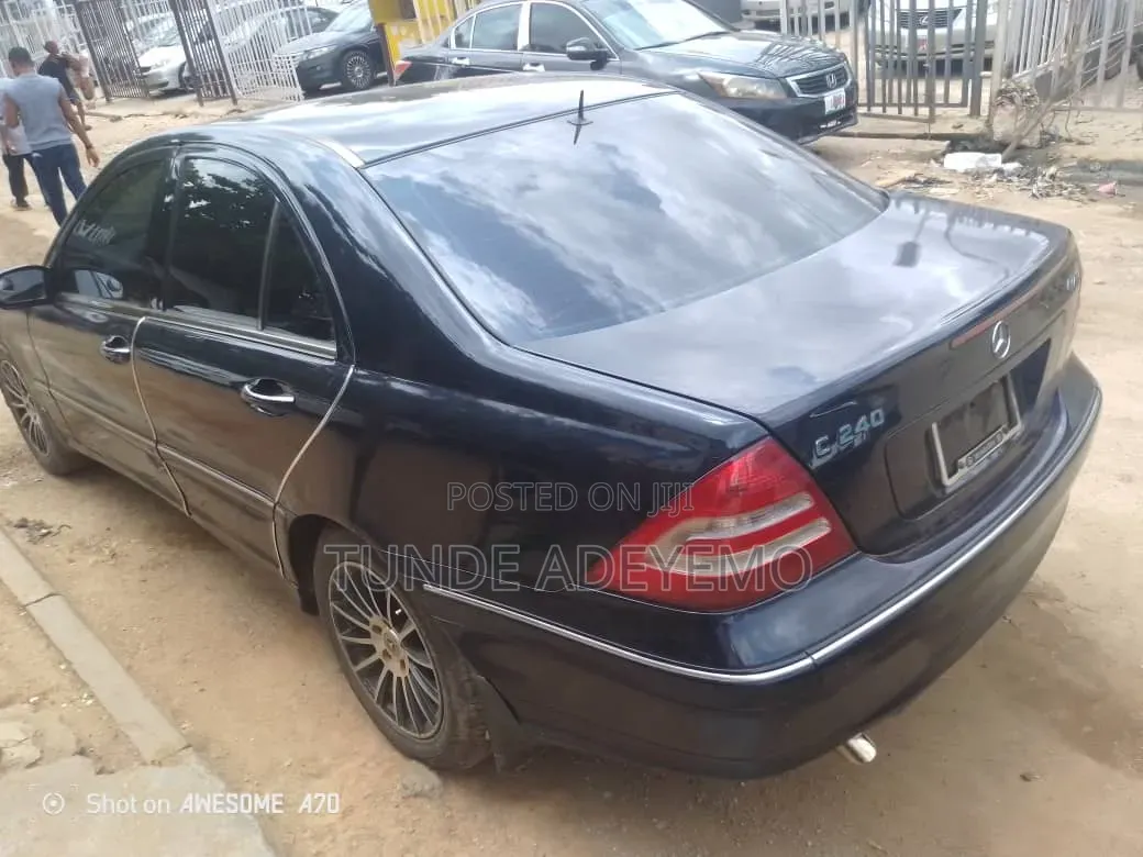 Mercedes-Benz C240 2005 Blue