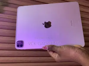 Apple iPad Pro 11 (2022) 256 GB Silver