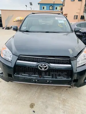 Toyota RAV4 2010 Green