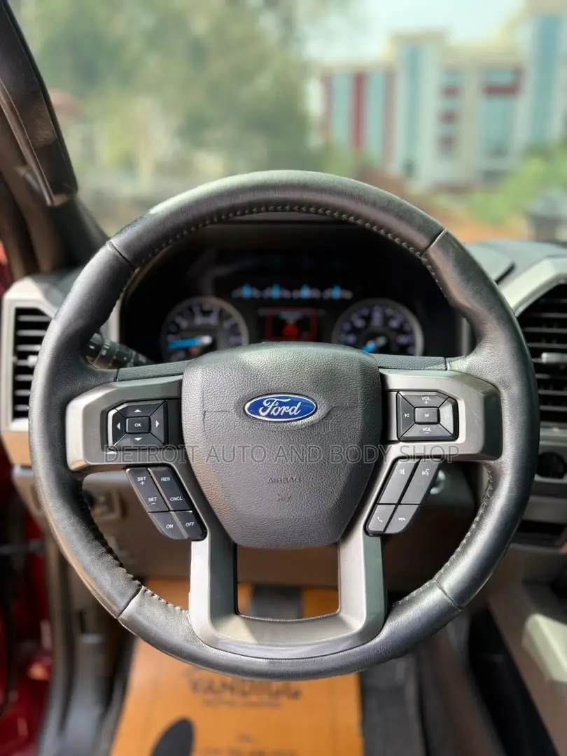 Ford Expedition 2018 Red