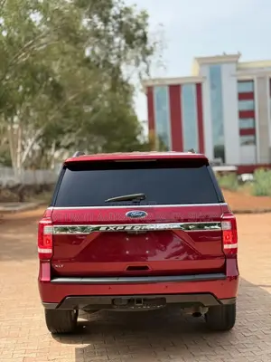 Ford Expedition 2018 Red