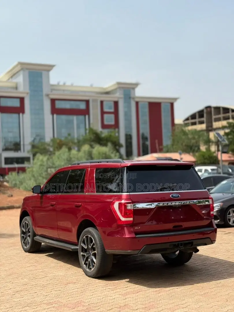 Ford Expedition 2018 Red