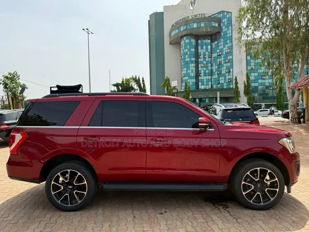 Ford Expedition 2018 Red
