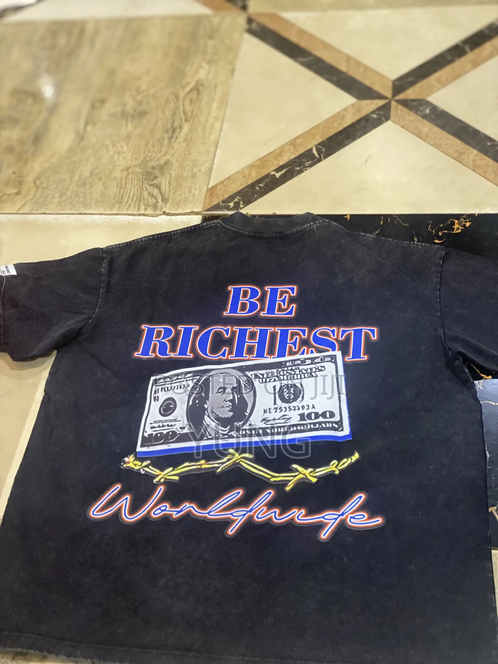 Round Neck