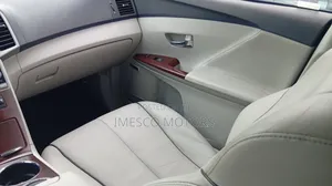Toyota Venza V6 AWD 2010 Silver