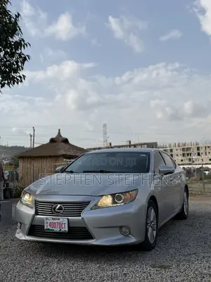 Lexus ES 2013 Silver