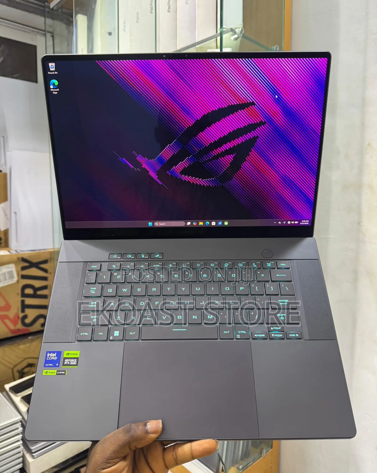 Laptop Asus ROG Zephyrus G16 32GB Intel Core Ultra 9 SSD 2T