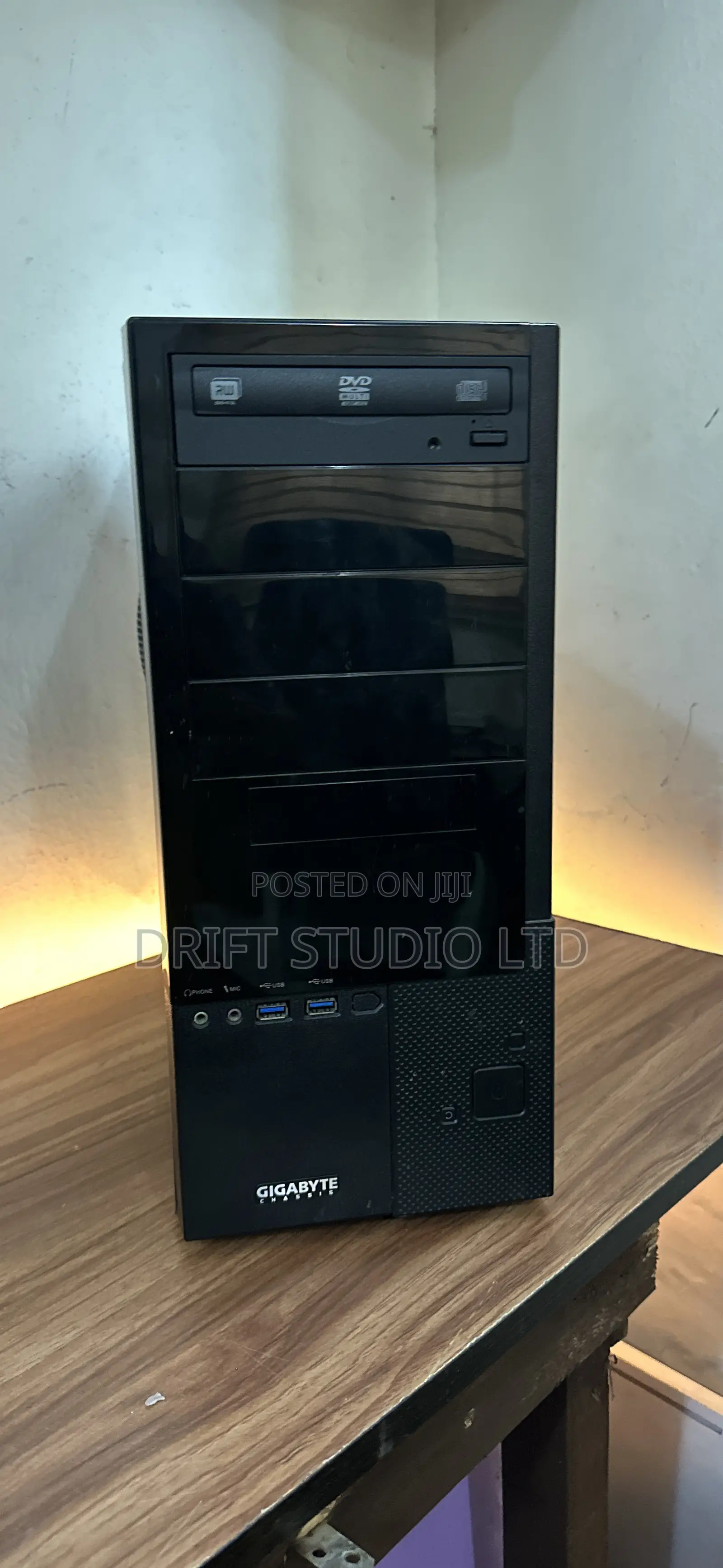 Desktop Computer Gigabyte GB-BKi3HA-7100 24GB Intel Core i7 HDD 1T