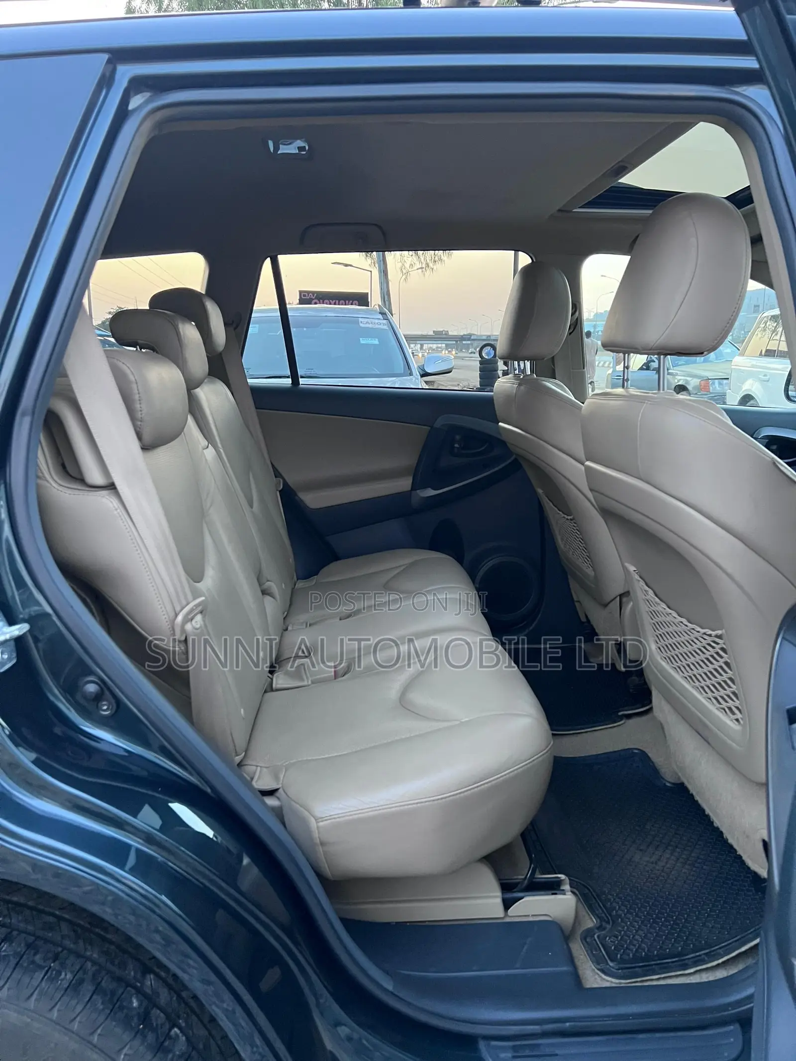 Toyota RAV4 2010 Blue