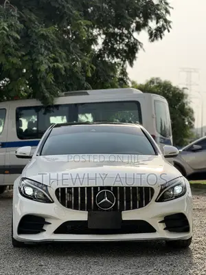 Mercedes-Benz C300 Sport Sedan RWD (2.0L 4cyl 7A) 2016 White