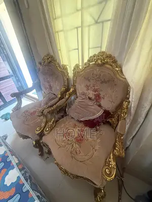 Royal Chair