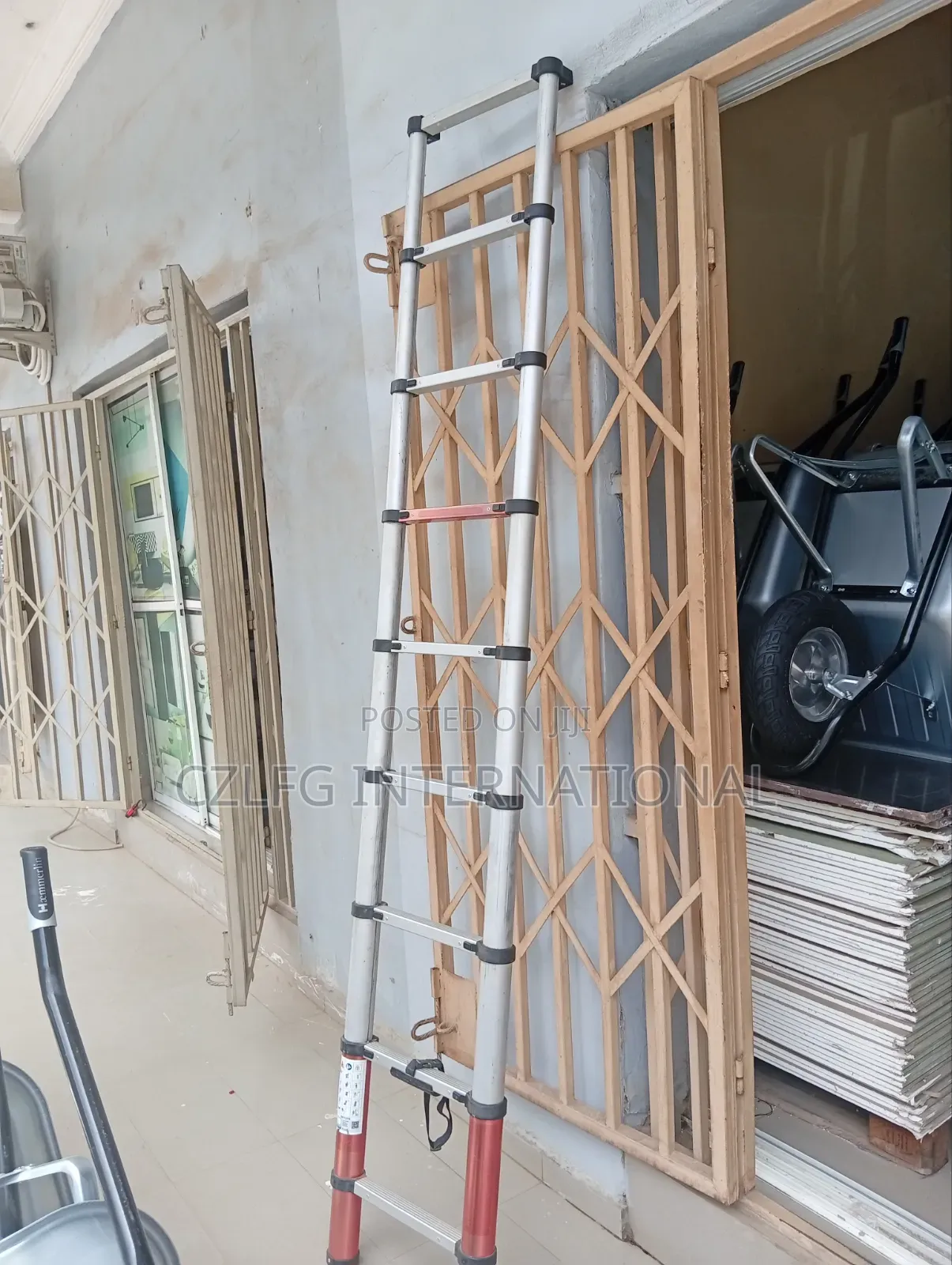 Telescopic Ladder (9 Steps)