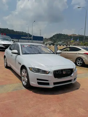 Jaguar XE 2016 White
