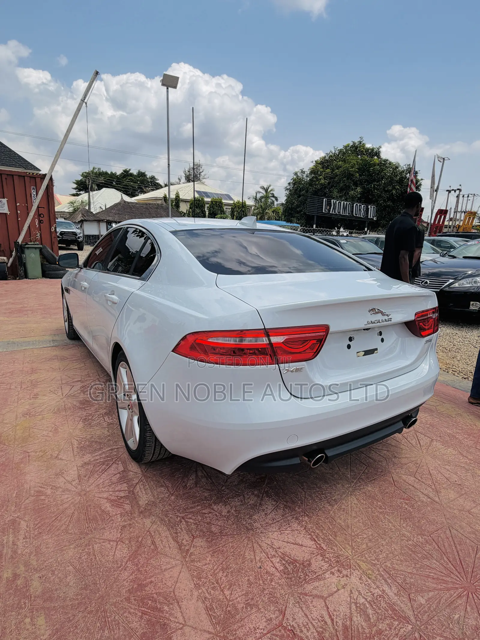 Jaguar XE 2016 White