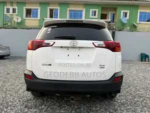 Toyota RAV4 2016 White